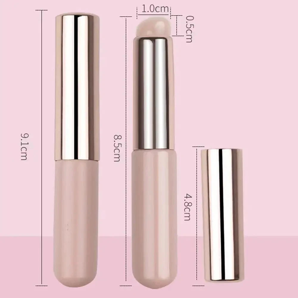 Silicone Lip Brush with Protective Cover