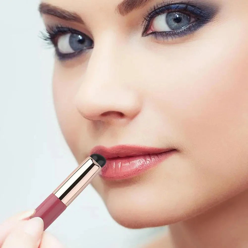 Silicone Lip Brush with Protective Cover
